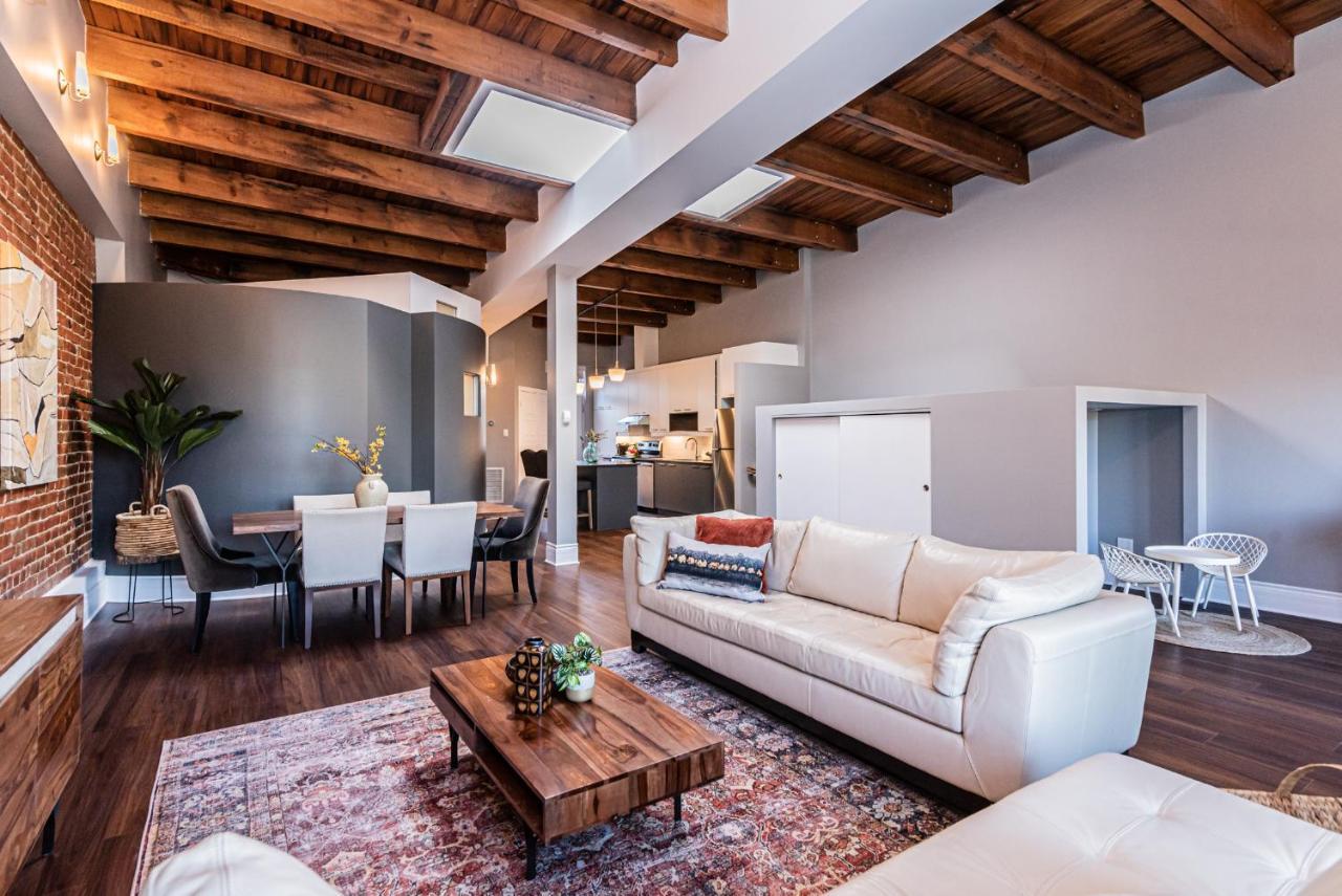 Family Friendly 3-Bedroom Beauty In Le Plateau By Denstays มอนทรีอัล ภายนอก รูปภาพ
