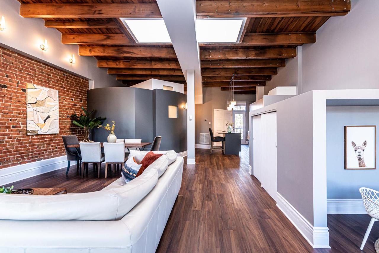 Family Friendly 3-Bedroom Beauty In Le Plateau By Denstays มอนทรีอัล ภายนอก รูปภาพ